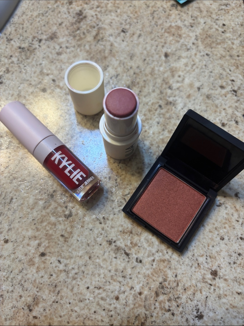 Set of 3 makeup minis!!